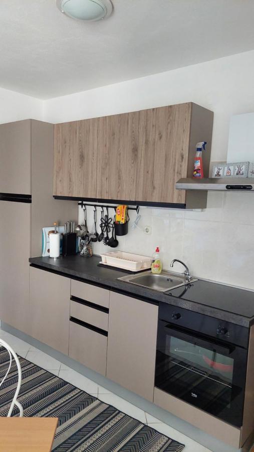 Apartments Eti Bol Luaran gambar