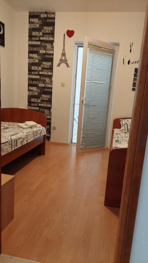 Apartments Eti Bol Luaran gambar
