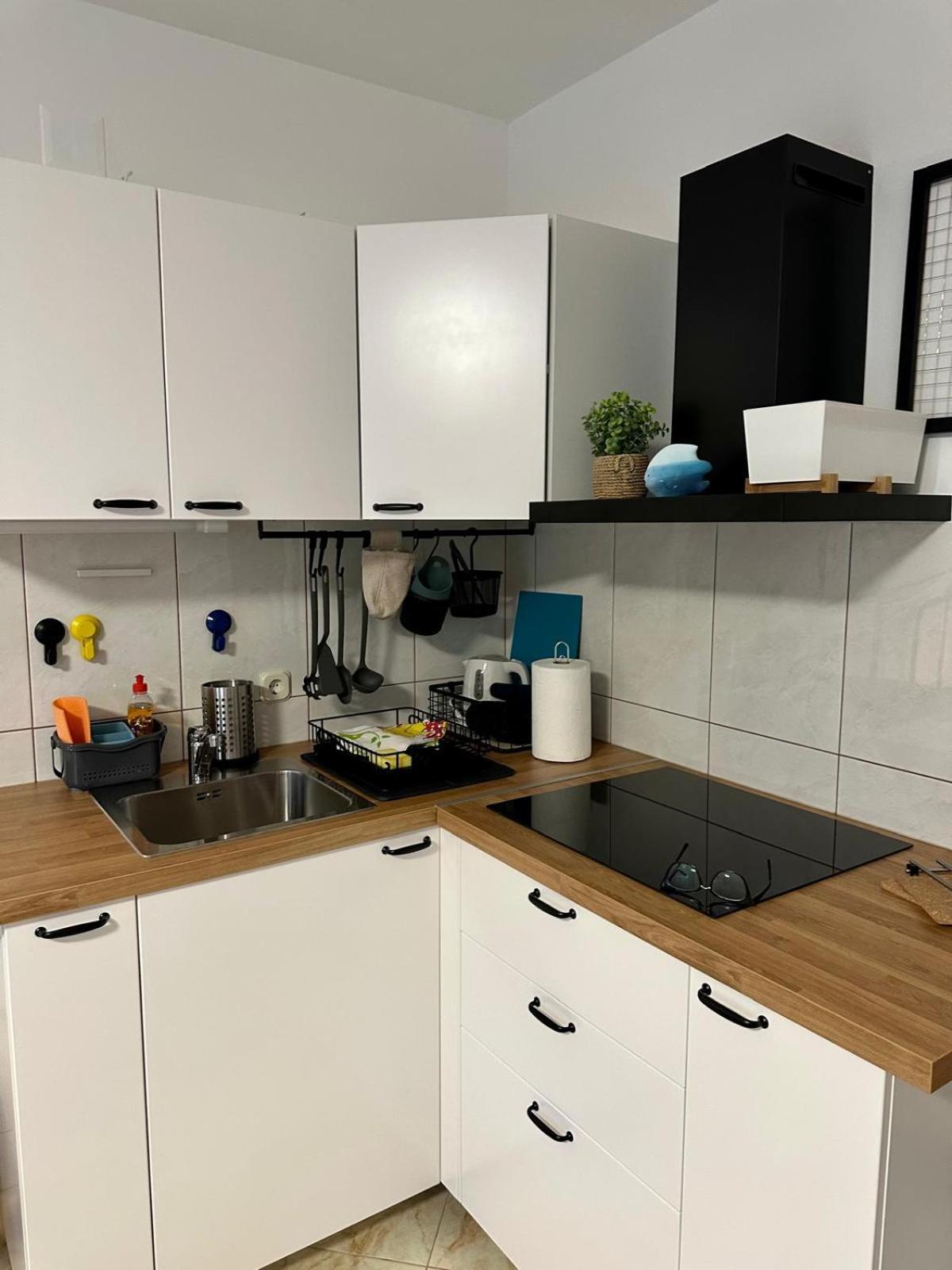 Apartments Eti Bol Luaran gambar