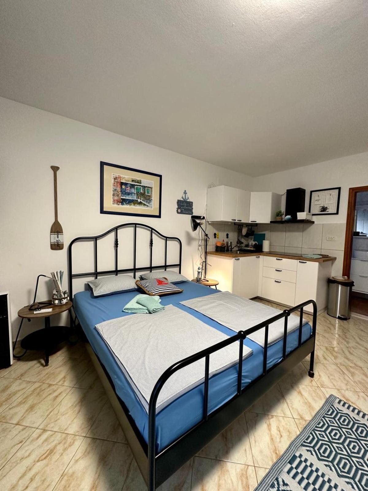 Apartments Eti Bol Luaran gambar
