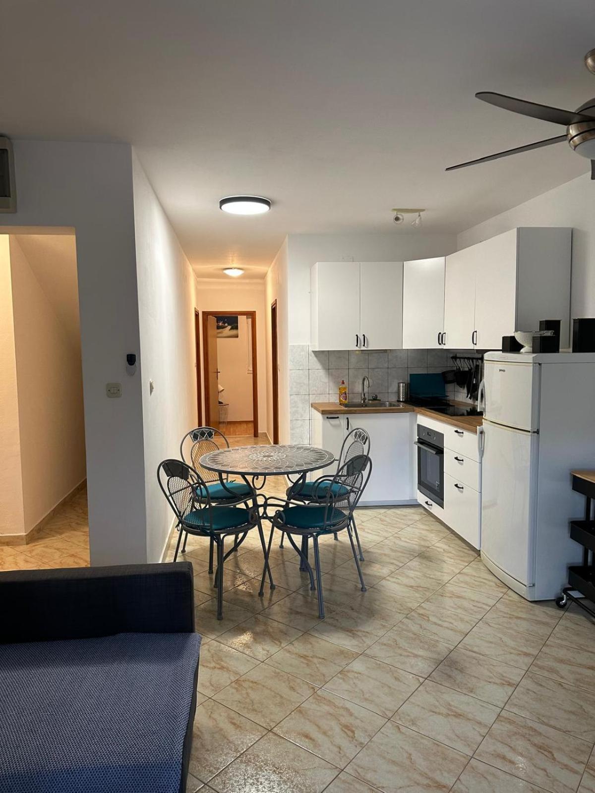 Apartments Eti Bol Luaran gambar